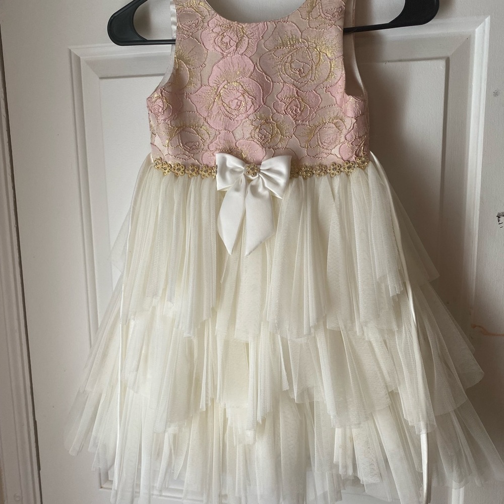 Girls size 6 Easter dress
